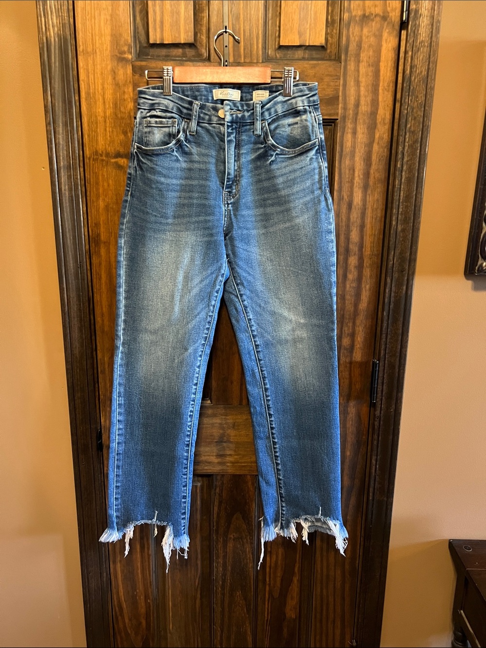 KanCan Medium Blue Frayed Ankle Jeans